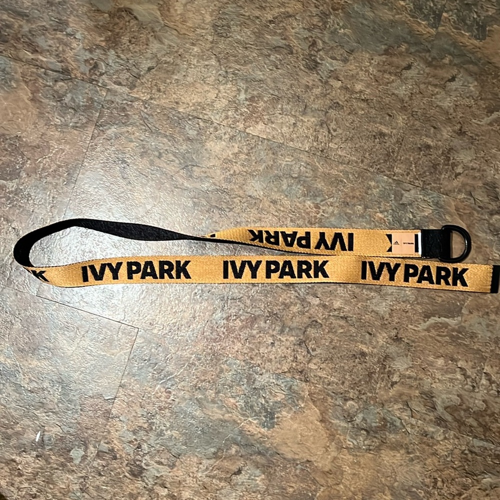 Adidas x Ivy Park Logo Reversible Belt Black/Mesa Drip 2.2 Black
